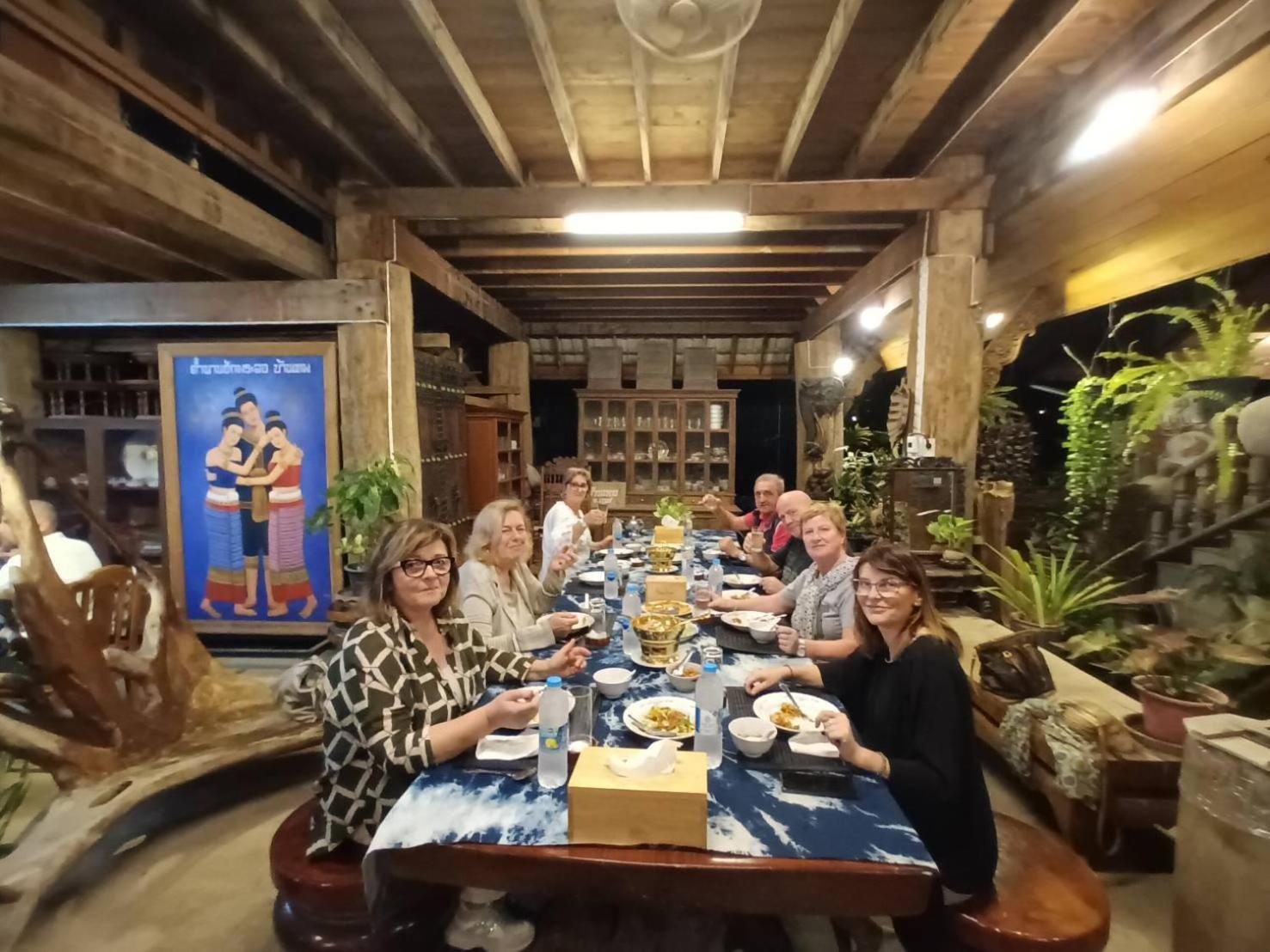 פראה Baanthep Antique Homestay מראה חיצוני תמונה